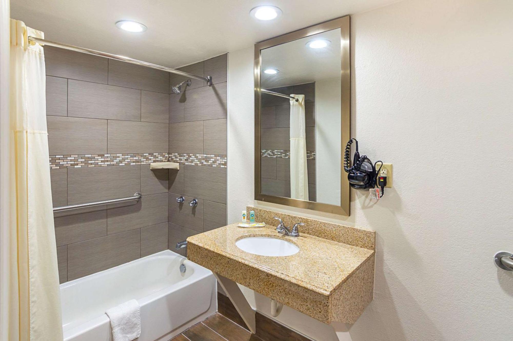 Quality Inn Amarillo I-40 East Extérieur photo
